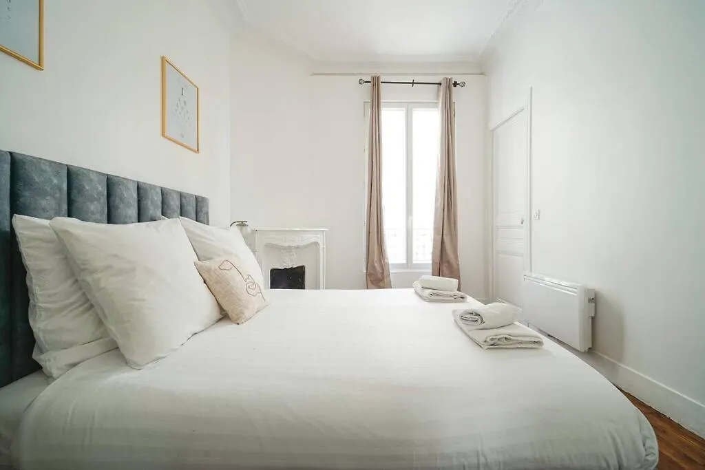 Niepce - Blue Flat Next To Avenue Du Maine Apartment Paris France