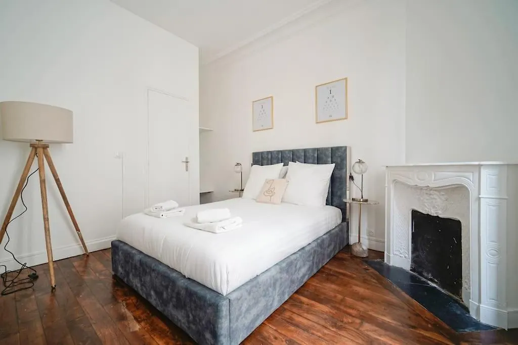 Niepce - Blue Flat Next To Avenue Du Maine Apartment Paris